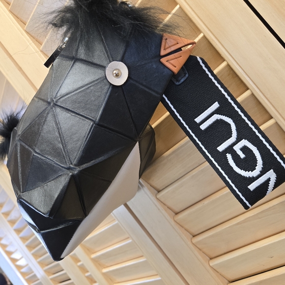 Purificacion Garcia Origami Handbag Crossbody Purse Pengui Penguin Black Leather - Picture 4 of 15